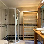 Flam Holiday Home شقة *