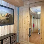 Flam Holiday Home شقة